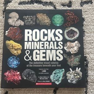 BEAUTIFUL ROCKS, MINERALS, AND GEMS SCHOLASTIC BOOK